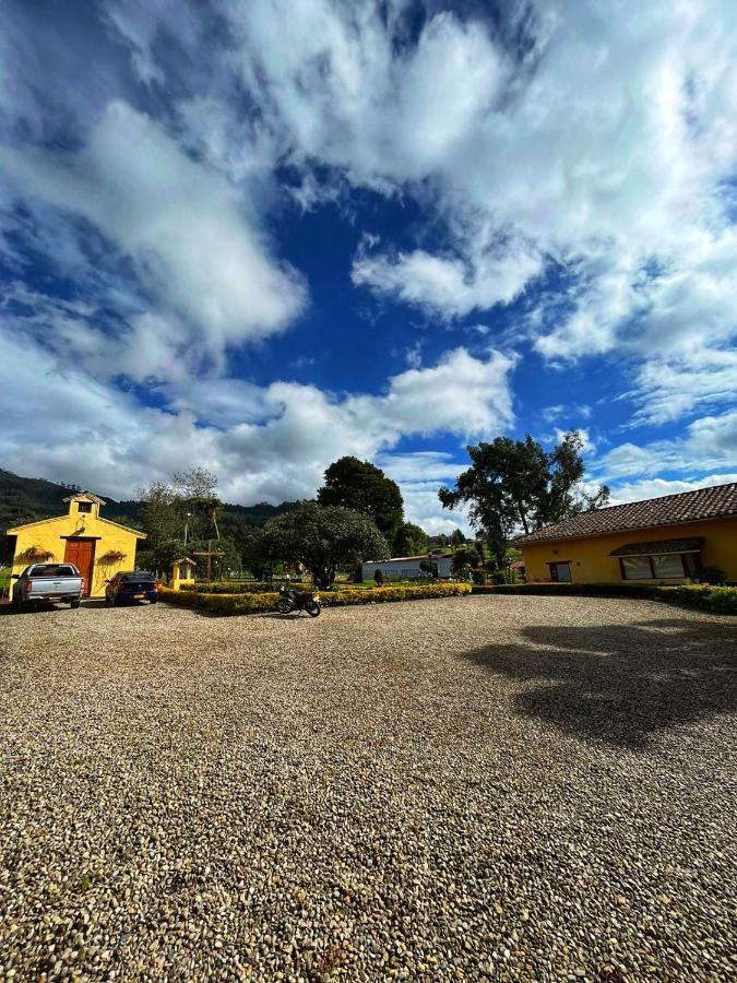 טביו Hotel Campestre Franchesca מראה חיצוני תמונה